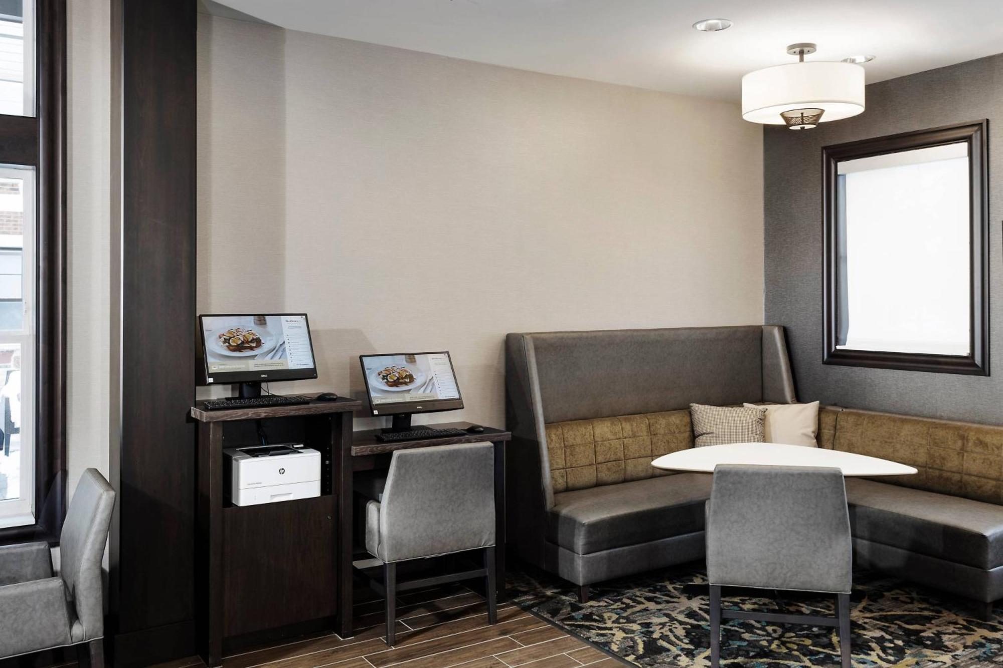 Residence Inn By Marriott Milwaukee Brookfield Buitenkant foto