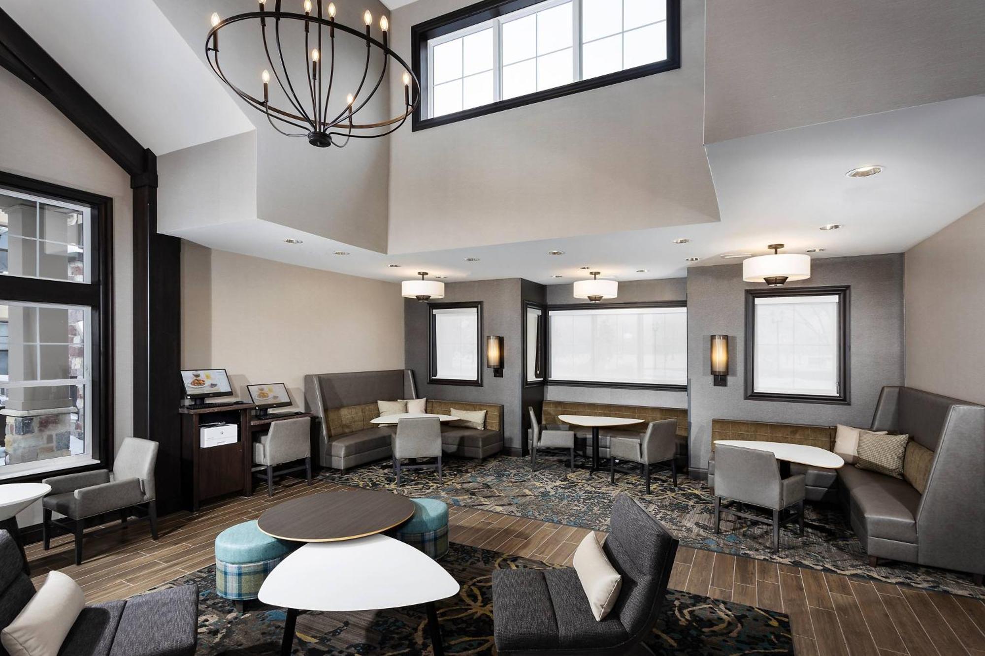 Residence Inn By Marriott Milwaukee Brookfield Buitenkant foto